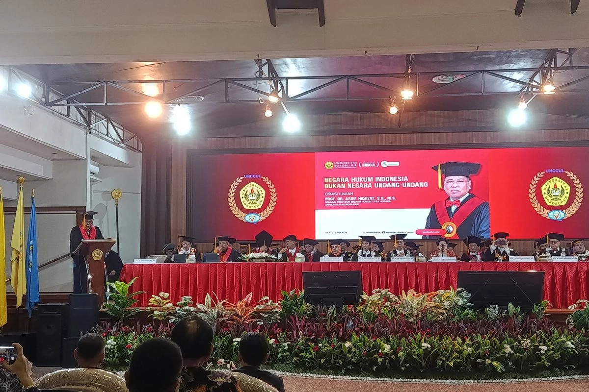 Mantan Hakim MK Arief Hidayat dapat Gelar Profesor Emeritus dari Universitas Borobudur