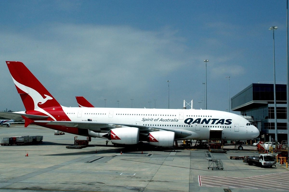 Qantas Perpanjang Pengurangan Penerbangan Akibat Tingginya Harga BBM