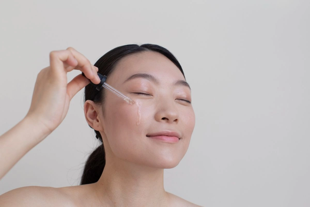8 Tips Merawat Kulit Berminyak agar Bebas Jerawat