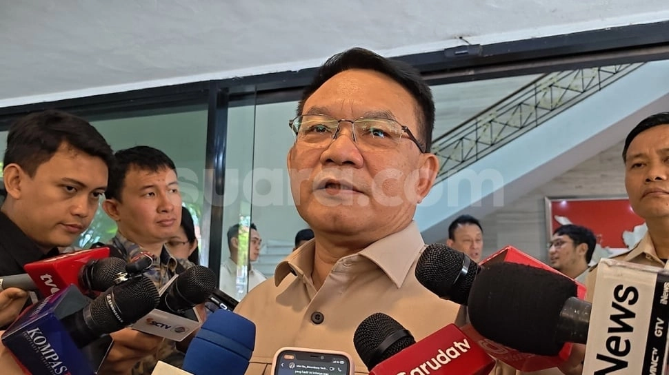 Dudung Abdurrachman Serang Balik Amien Rais: Tudingan ke Teddy Hoaks dan Fitnah!