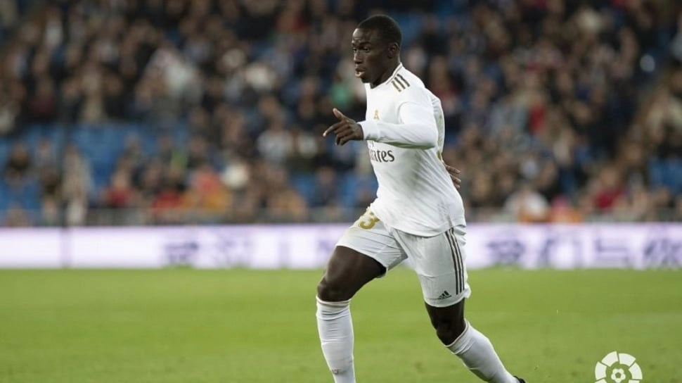 Ferland Mendy Terancam Absen 5 Bulan, Musimnya Bersama Real Madrid Berakhir