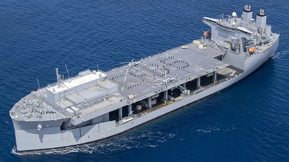 Kapal Sipil Oman di Selat Hormuz Ditembak Kapal Perang Amerika Serikat, 5 Orang Tewas