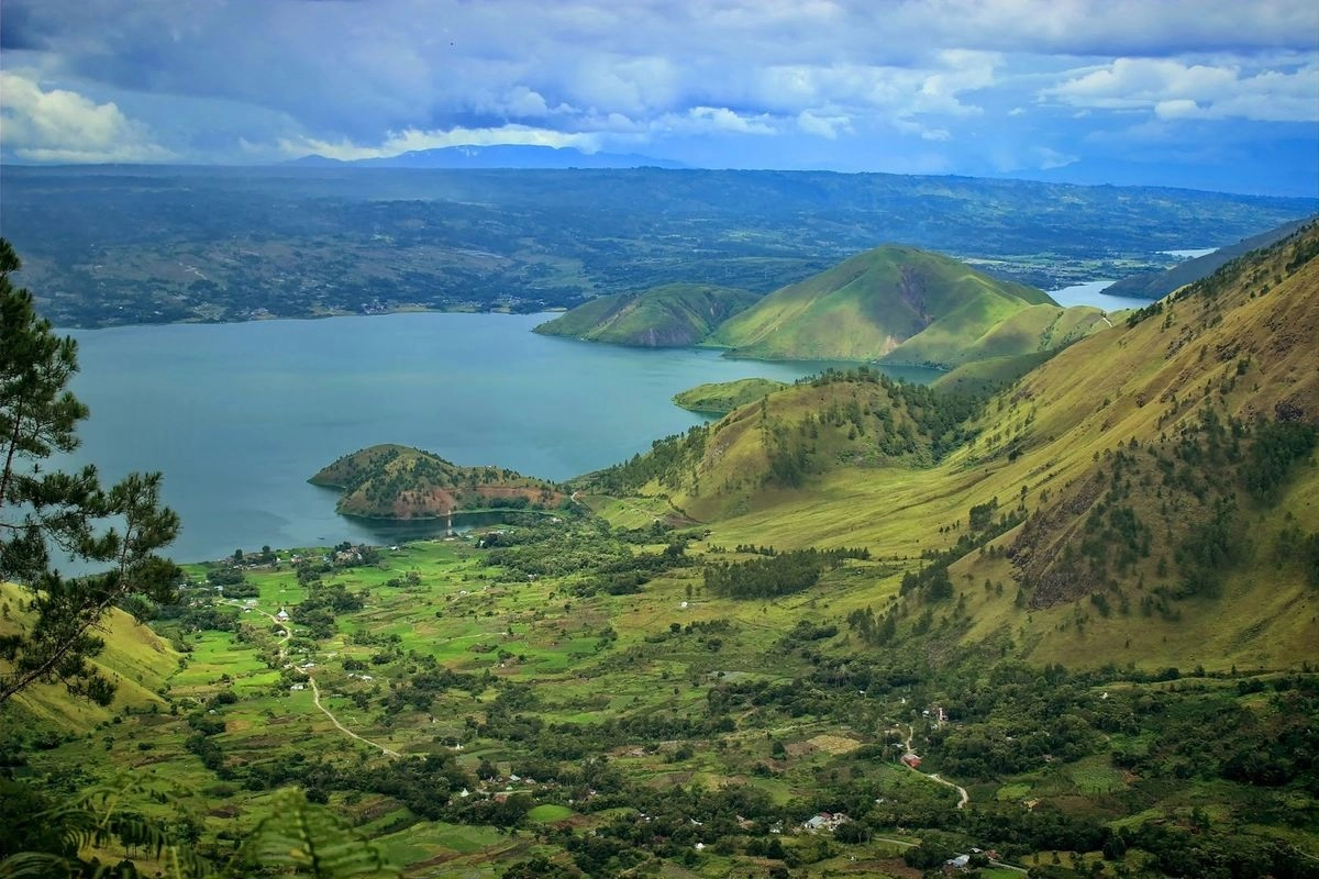 8 Wisata Alam Sekitar Danau Toba, Cocok Untuk Healing