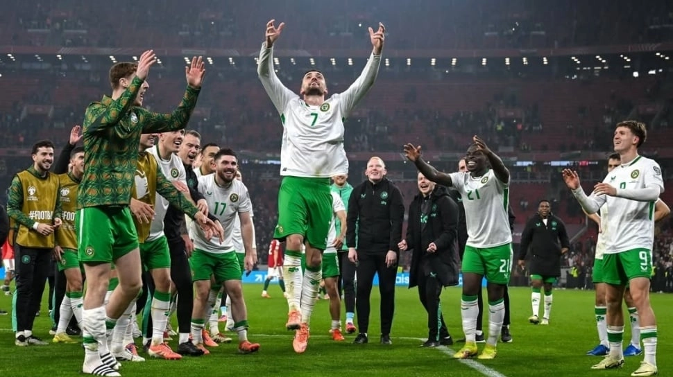 Ini Mahkotamu King! Pesepak Bola dan Selebriti Irlandia Desak Boikot Israel