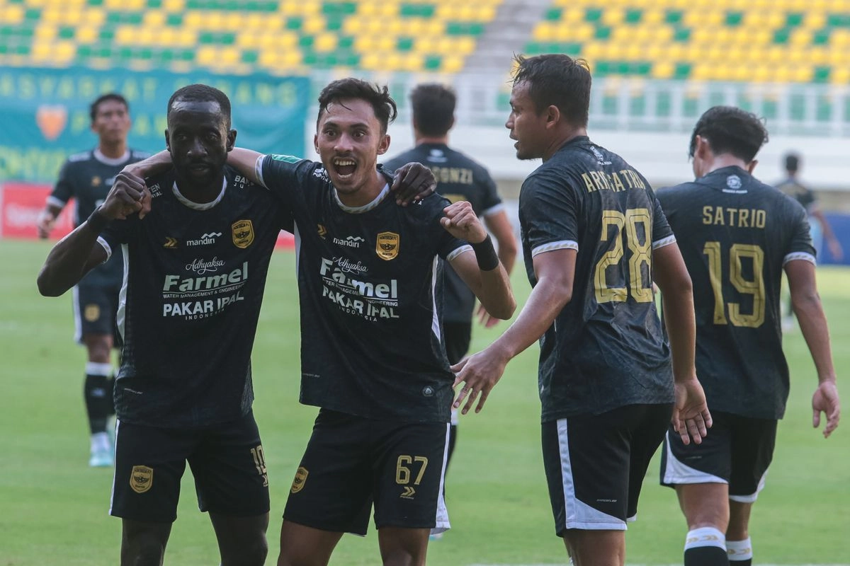 Pelatih Adhyaksa FC Raih Best Coach Liga 2, Gustavo Tocantins Pemain Terbaik