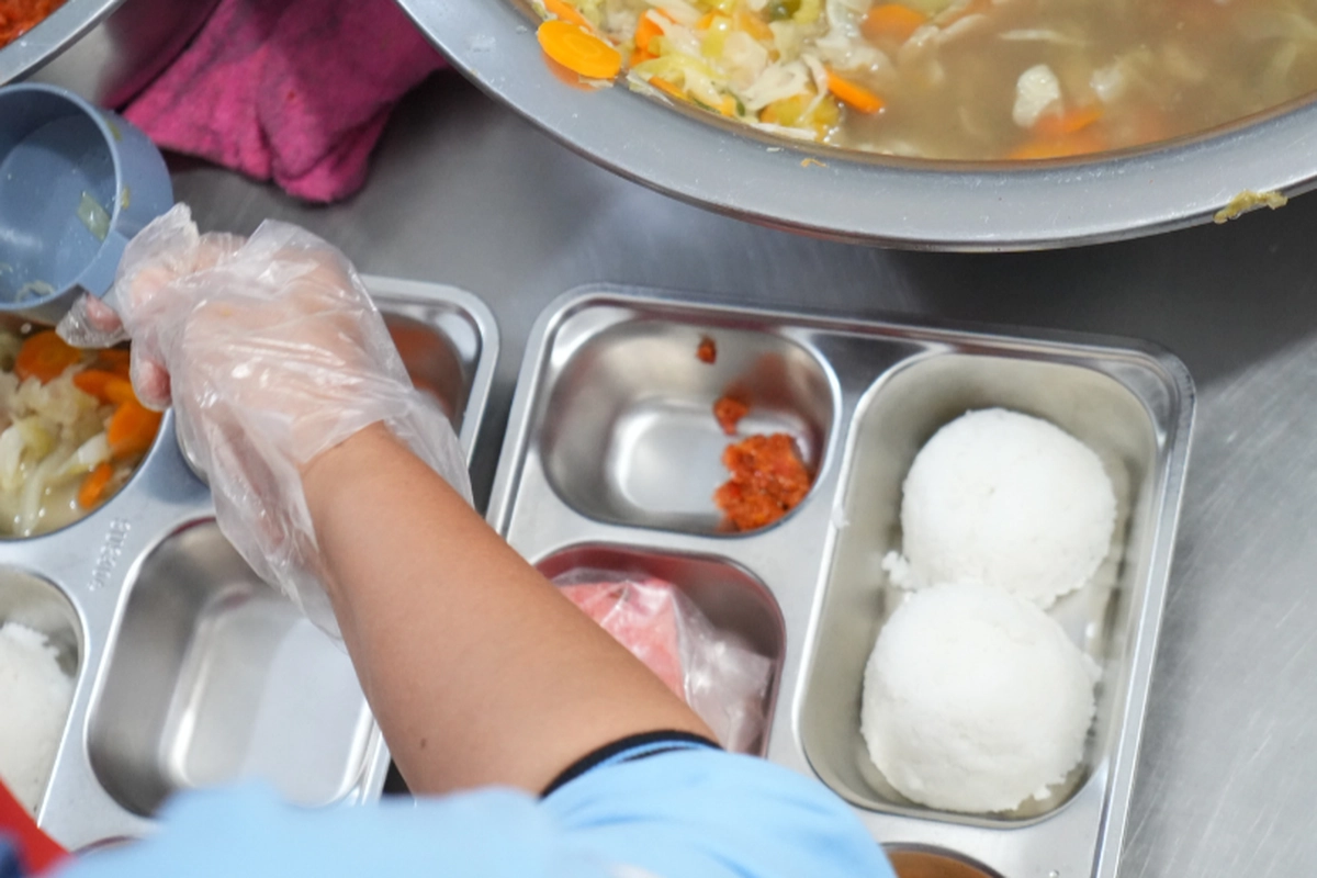 Dapur MBG di IPB, Merindukan Pemikiran Sajogyo dan Hariadi Kartodiharjo