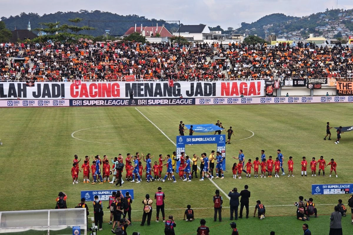 Live Skor Persija Vs Persib: Alaaeddine Bawa Macan Unggul 1-0