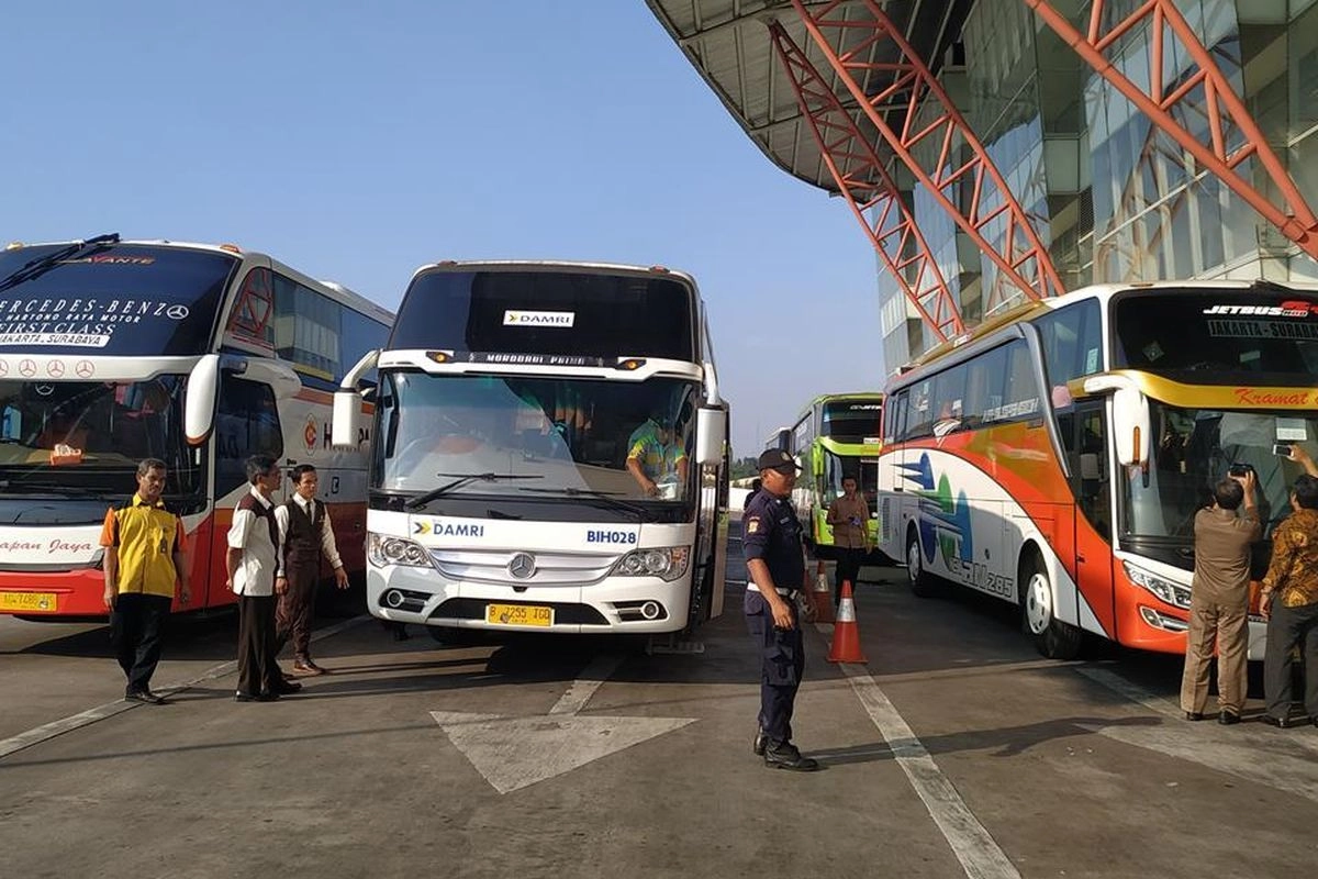 Kemenhub Bakal Sanksi Perusahan Otobus yang Tak Masuk Terminal