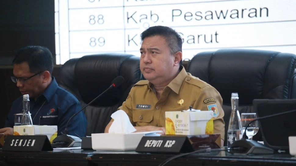 Sekjen Kemendagri Minta Pemda Atasi Kenaikan Harga Komoditas Cabai Merah