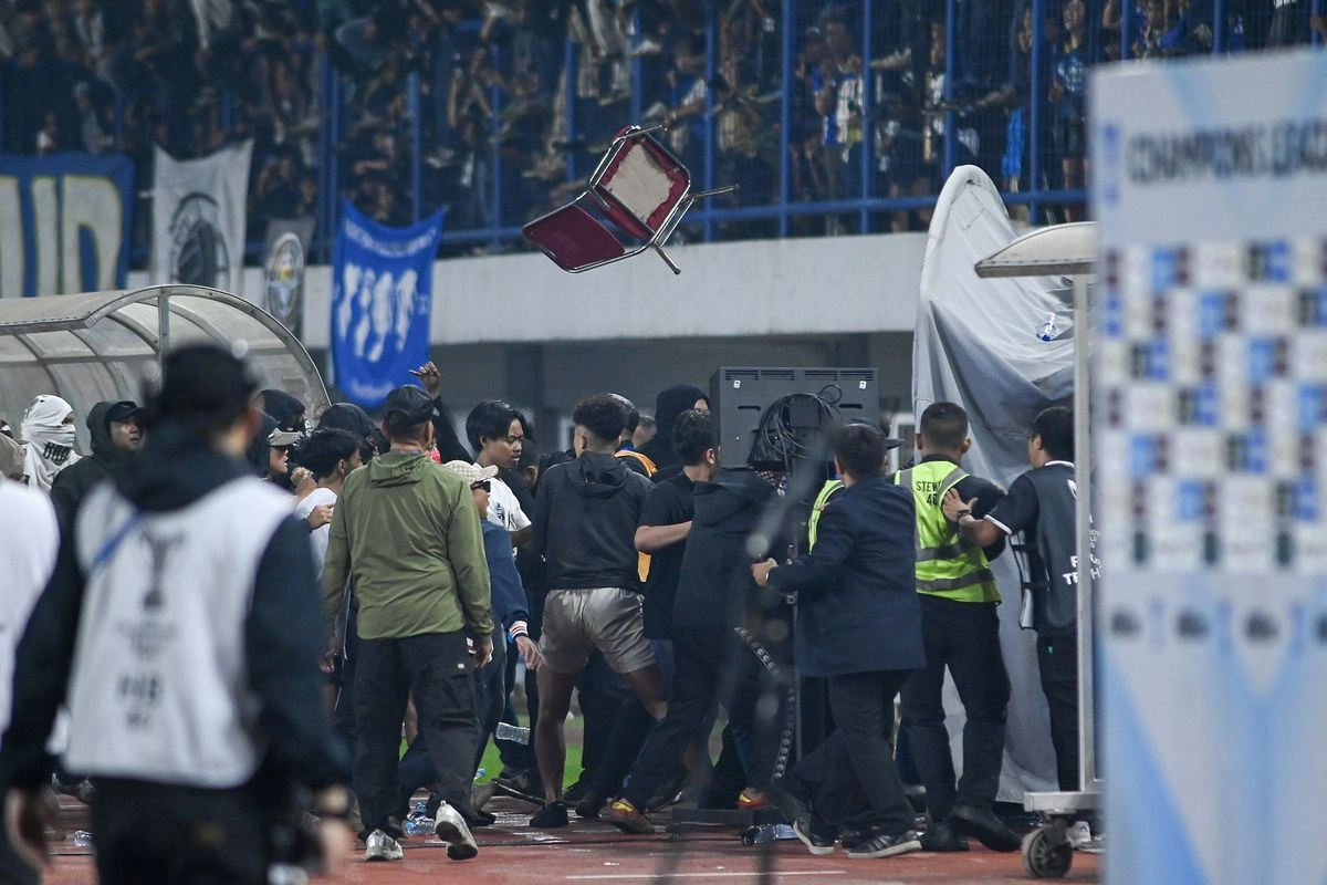 Persib Kena Denda AFC Rp 3,5 M dan Hukuman Tanpa Penonton