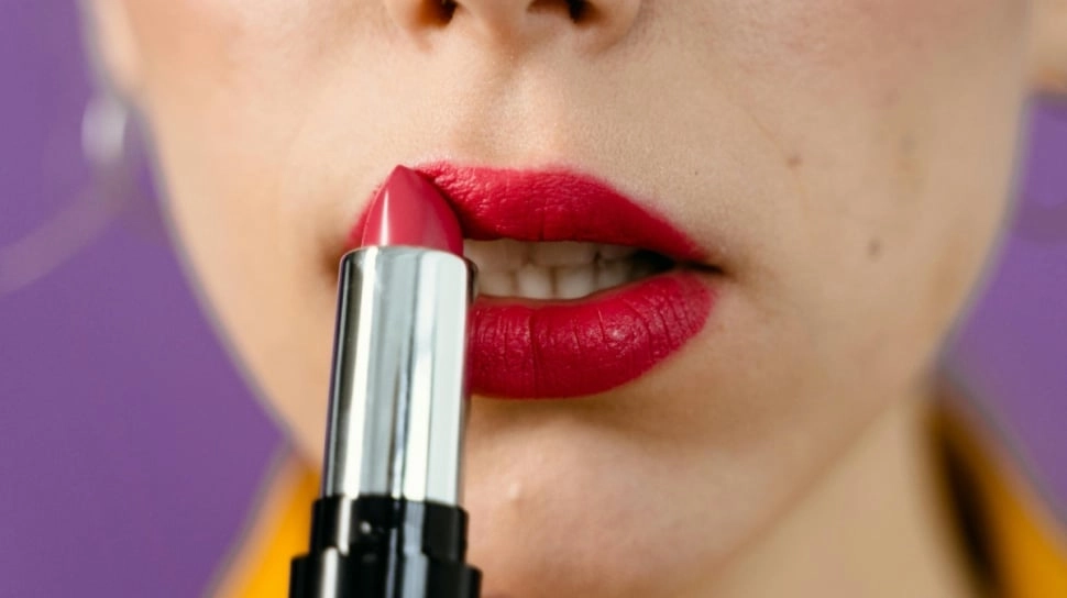 3 Lipstik Viva Cosmetics yang Nyaman Dipakai dan Tidak Bikin Bibir Kering