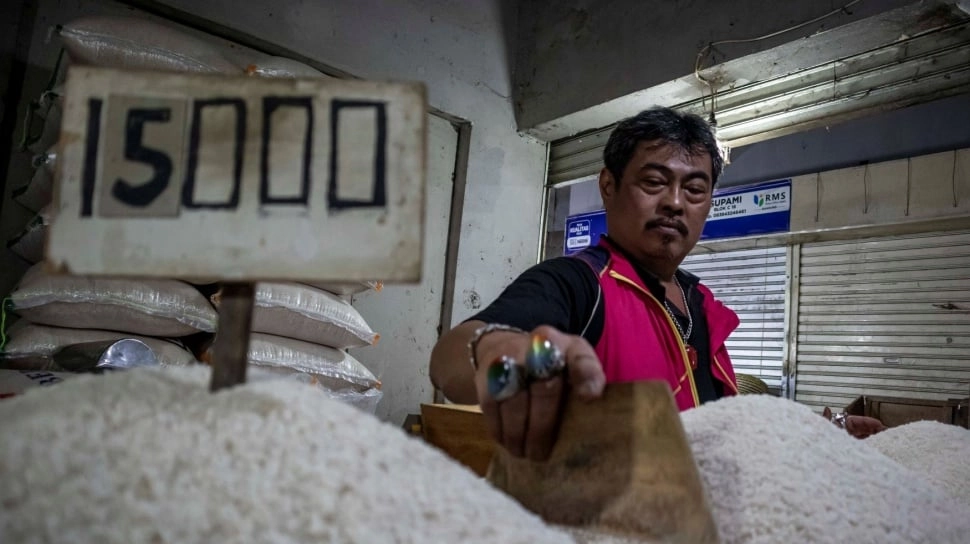Harga Sembako Naik Hari Ini : Cabai Rp88 Ribu, Beras Premium Rp21 Ribu per Kg