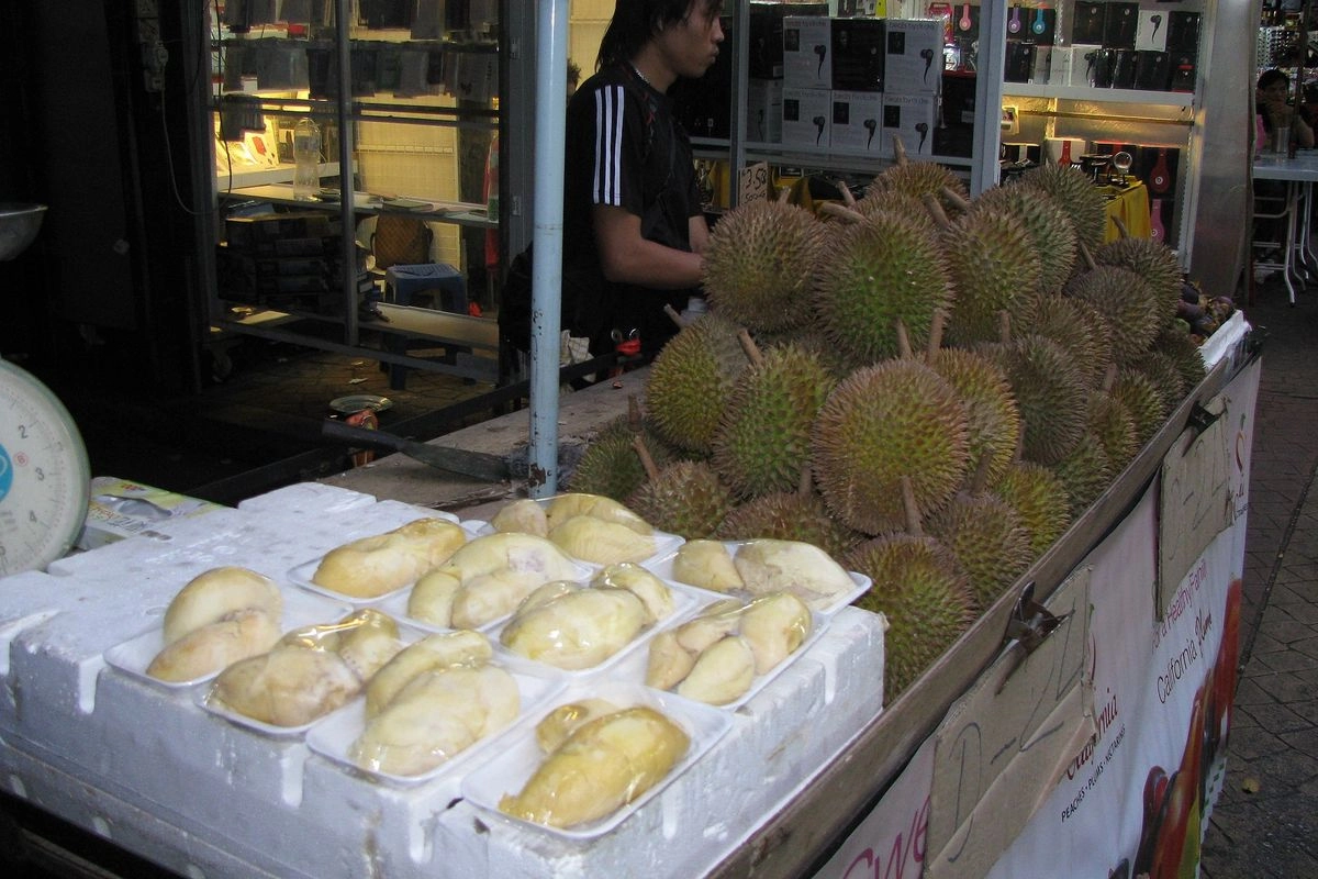Ada Paket Wisata Makan Durian di Malaysia, Tertarik?