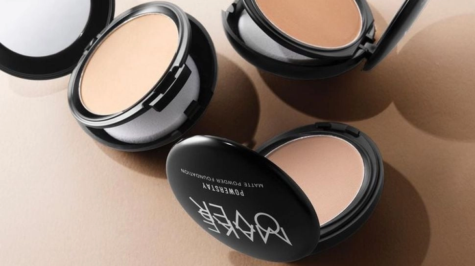 6 Bedak Lokal High Coverage untuk Kulit Kendur, Makeup Jadi Halus dan Tampak Muda