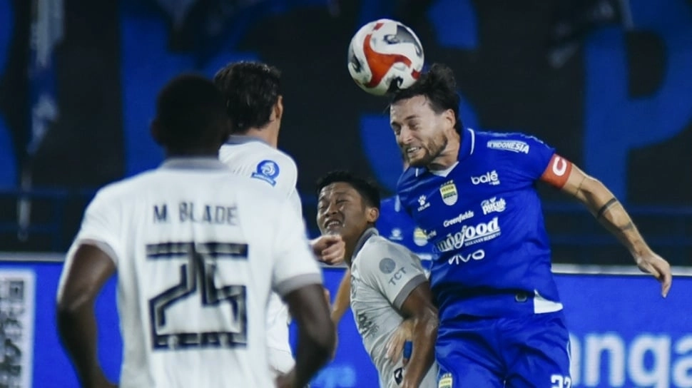 Jelang Dua Laga Penentuan, Ini Cara Marc Klok Bakar Semangat Pemain Persib Bandung