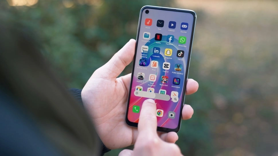 Terpopuler: Daftar HP Android Dukung AirDrop via Quick Share, 5 HP Xiaomi Paling Murah 2026