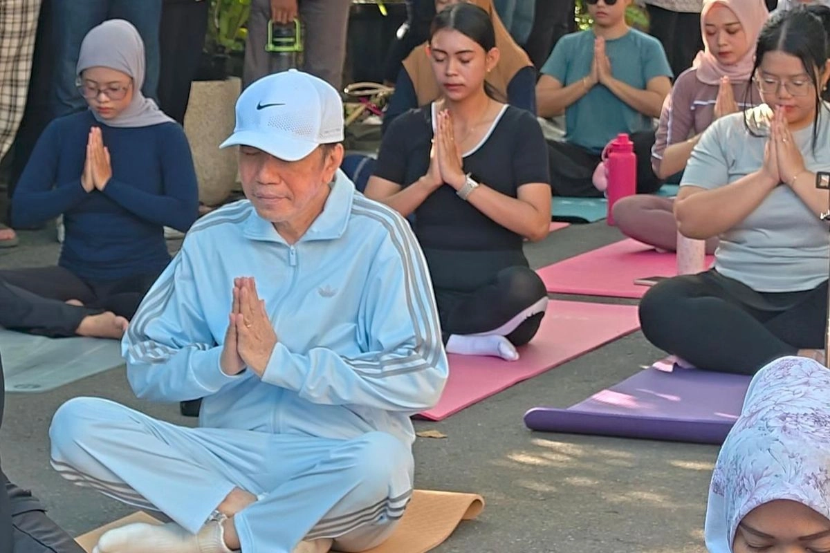Jokowi Yoga Singkat di Solo, Ini 3 Manfaatnya bagi Mental
