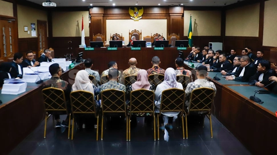 Dirjen Binwasnaker K3 Dituntut 4,5 Tahun, Sultan Kemnaker 6 Tahun Penjara