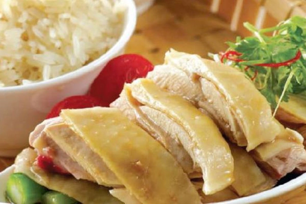 10 Nasi Ayam Terbaik Singapura Versi Michelin Diperdebatkan Warga Lokal