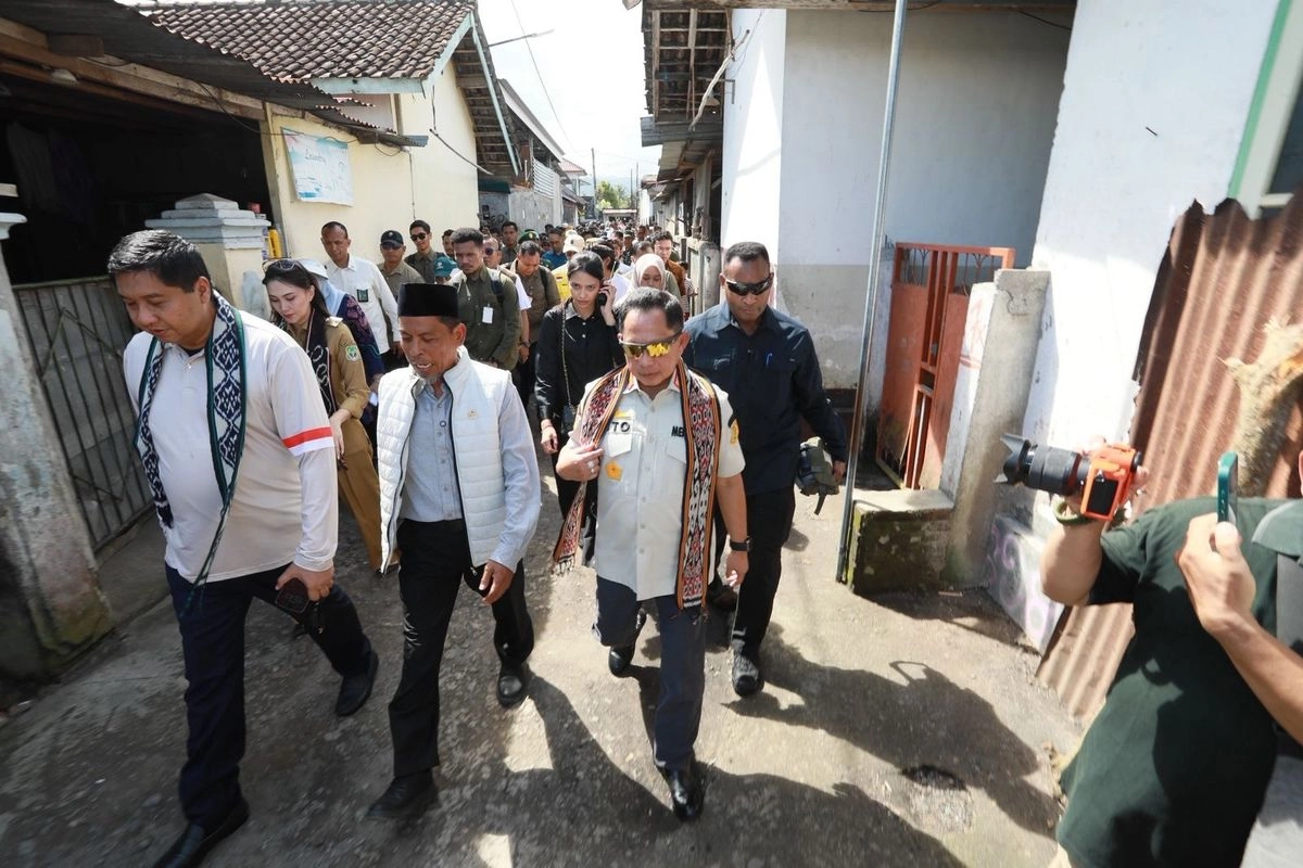 Mendagri bersama Menteri PKP Luncurkan Program Bedah Rumah BSPS di Wilayah Bali-Nusra dan Maluku