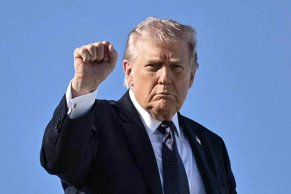 Trump Hanya Berjarak Satu Jam dari Keputusan Menyerang Iran, Kapal dan Senjata Siap