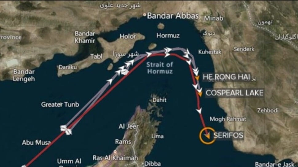 Aturan Baru Selat Hormuz, Iran Siap Tarik Biaya Layanan Kapal