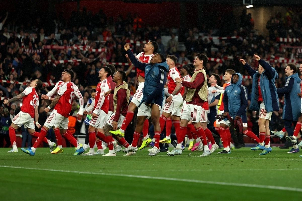 Arsenal Juara Liga Inggris, Rio Ferdinand Sindir Patrick Evra