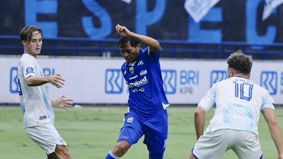 Gelar Juara Persib di Depan Mata, Julio Cesar Ingatkan Jangan Lengah Lawan Persijap