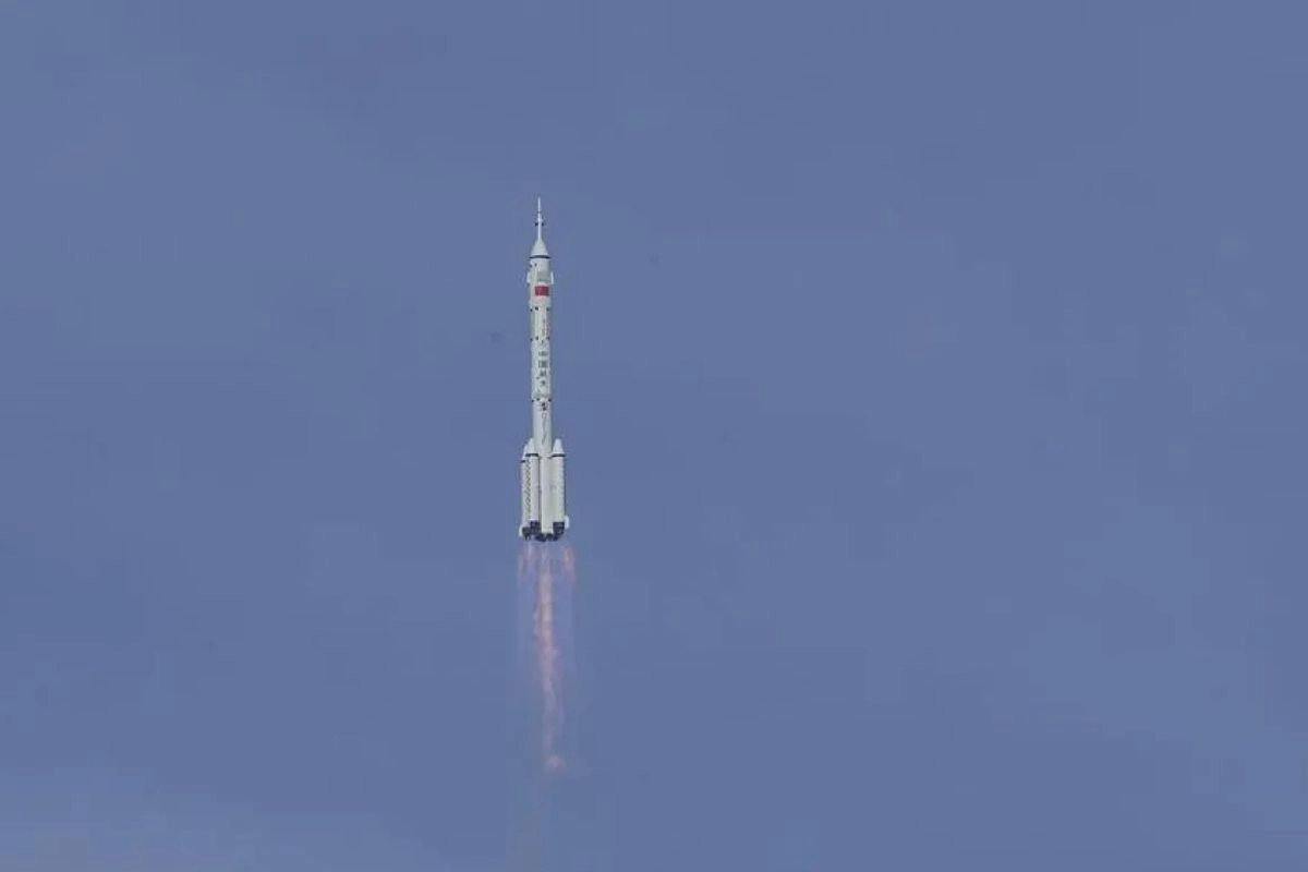 Saingi AS, China Akan Kirim Tiga Astronot ke Luar Angkasa