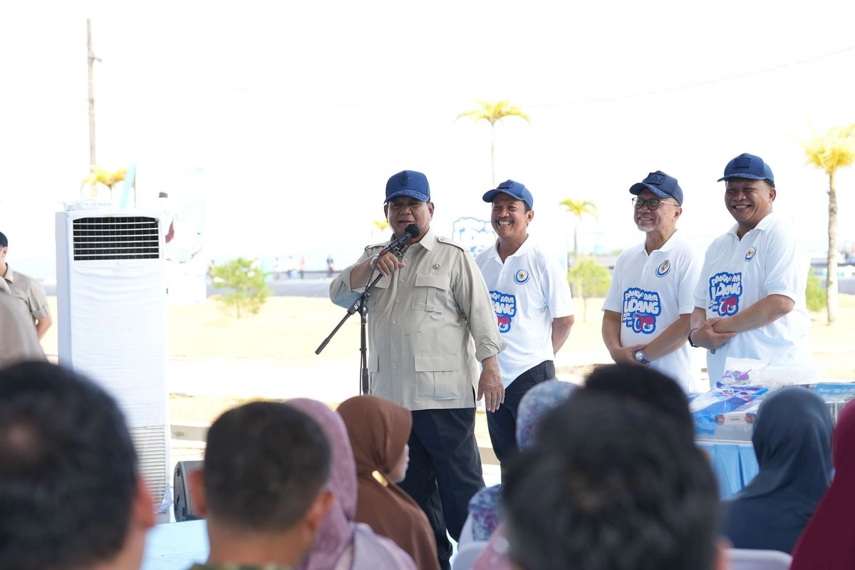Prabowo di Kebumen: Panen Udang, Pamer Capaian, dan Singgung Kebocoran