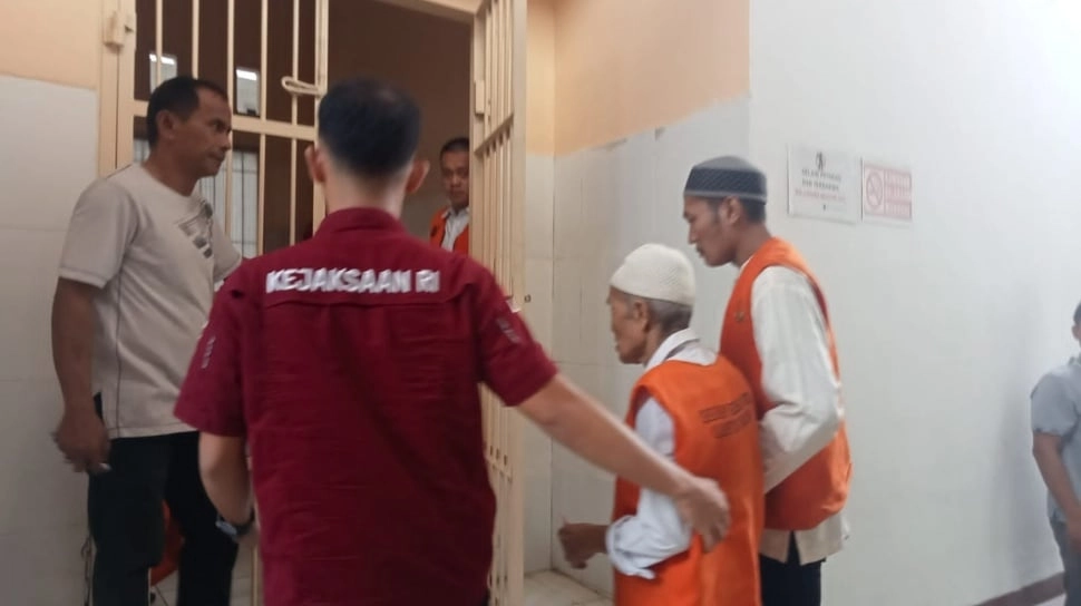 Duduk Perkara Kakek Mujiran Dipenjara Gegara Laporan PTPN I, BP BUMN Bereaksi
