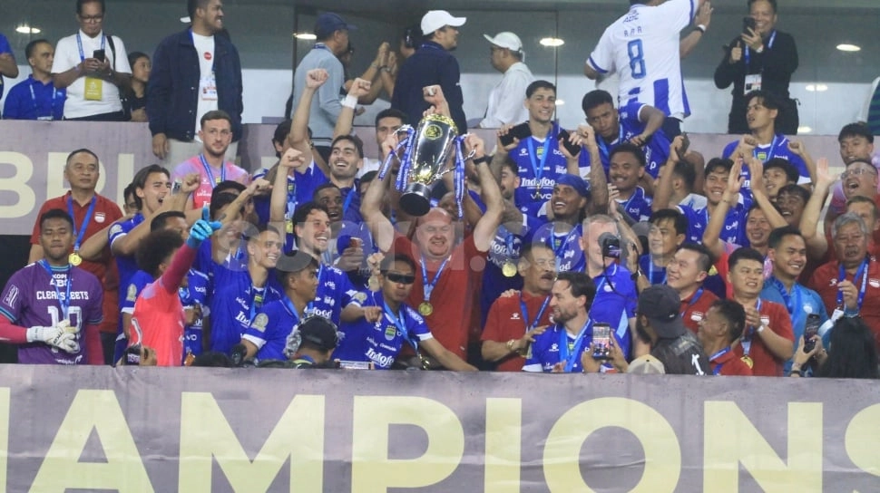 Persib Bandung Juara Super League, Eks Chelsea dan Real Madrid Ikut Semringah