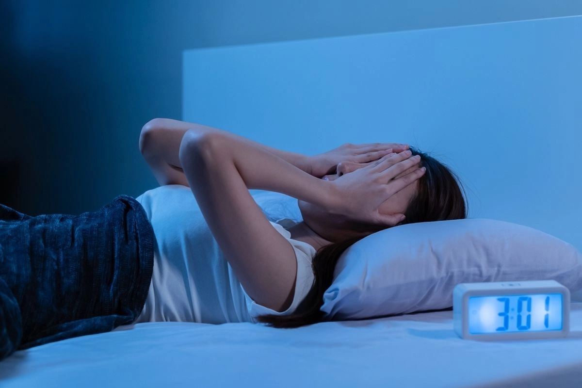Awas, Kurang Tidur dan Stres Bikin Kulit Jerawatan dan Cepat Tua