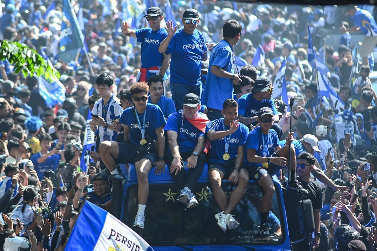 Pesan Emosional Klok untuk Bojan Hodak, Tanda Perpisahan dari Persib?