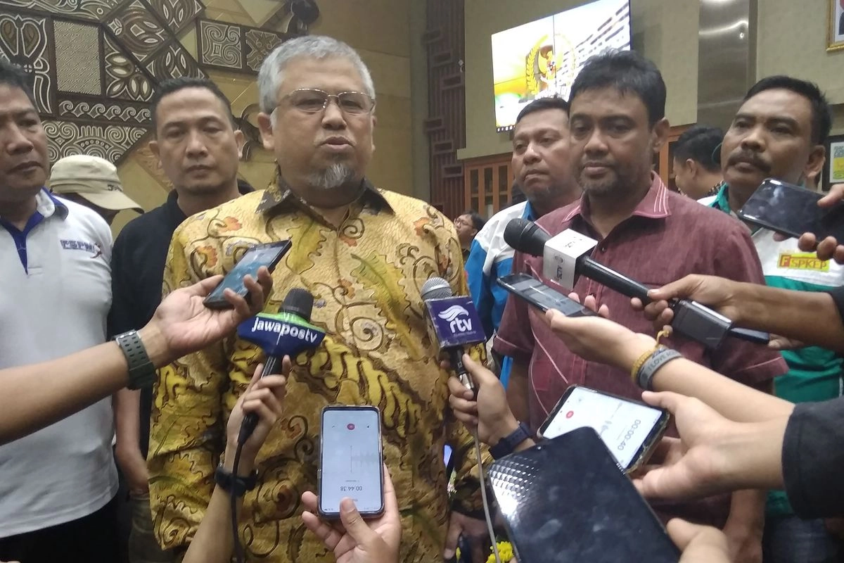Timwas DPR Sidak Kebersihan hingga Uji Rasa Makanan di Dapur Haji Makkah