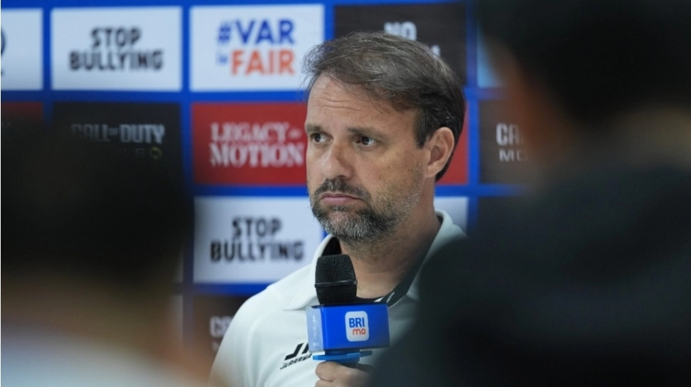 Pelatih Persija Irit Komentar soal Persib Juara, Hanya Ucapkan Satu Kalimat