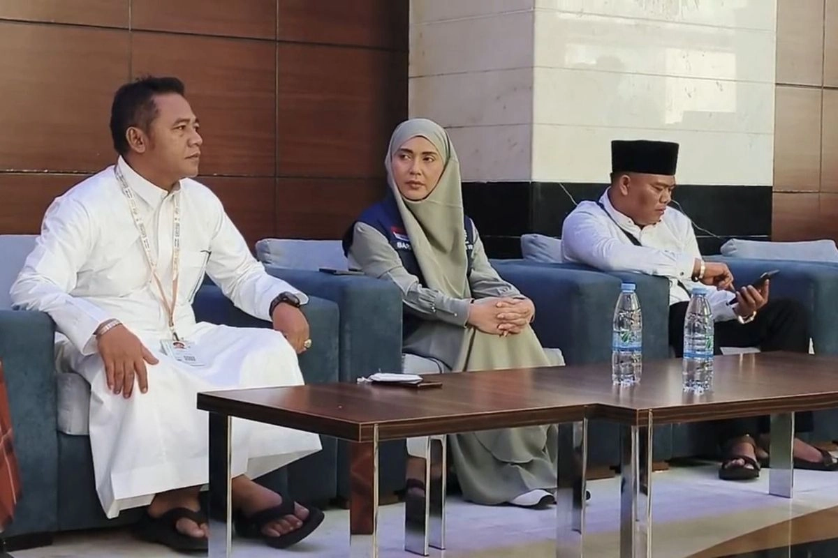 Temui Jemaah Haji di Mekkah, Wakil Ketua DPR RI Tampung Masukan soal Konsumsi dan Petugas