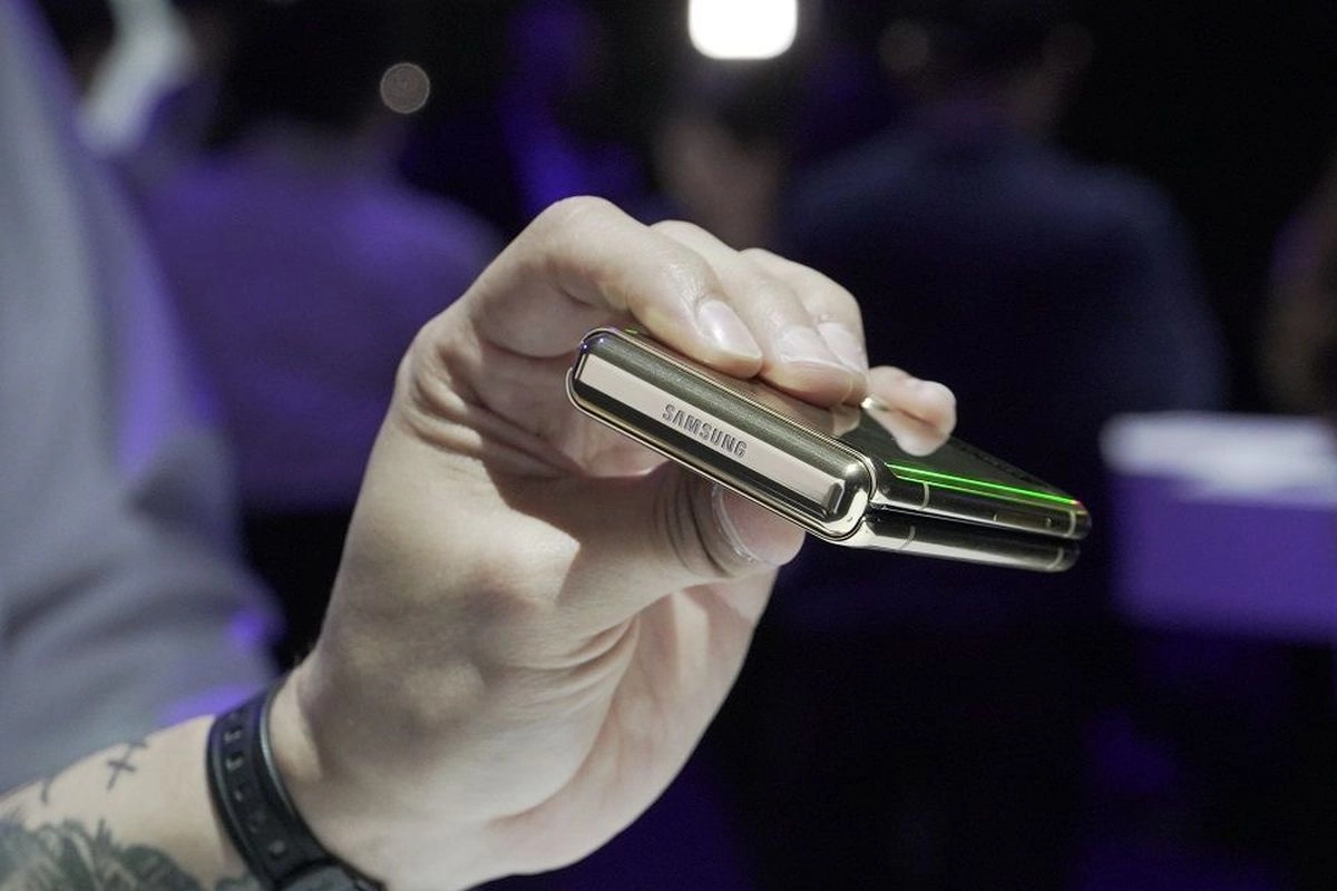 Paten Terbaru Ungkap HP Layar Gulung Samsung, Bisa Melebar Tanpa Dilipat