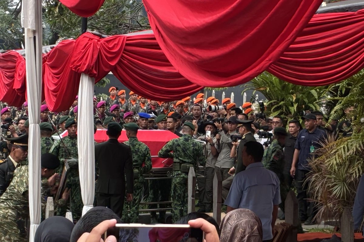 Jenazah Eks Menhan Ryamizard Ryacudu Tiba di TMP Kalibata