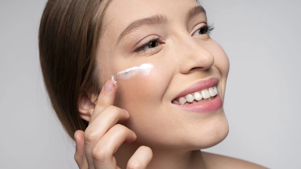 Terpopuler: 5 Sunscreen Lokal Hempas Flek Hitam, 4 Shio Paling Beruntung Finansial 1 Juni