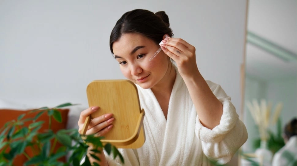 4 Rekomendasi Serum Murah untuk Mencerahkan Wajah, Sudah BPOM