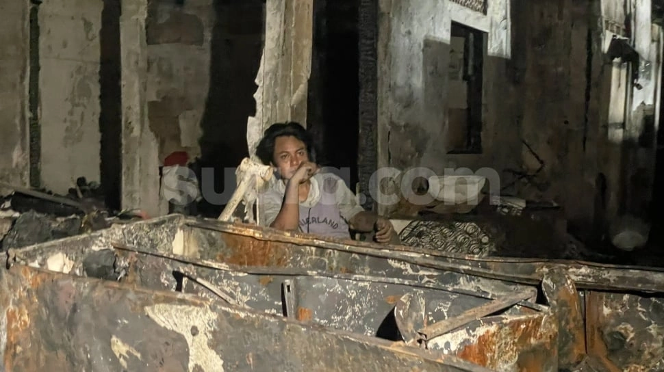 Prabowo Turun Tangan, Korban Kebakaran Kemayoran Dapat Uang Tunai dan Sembako