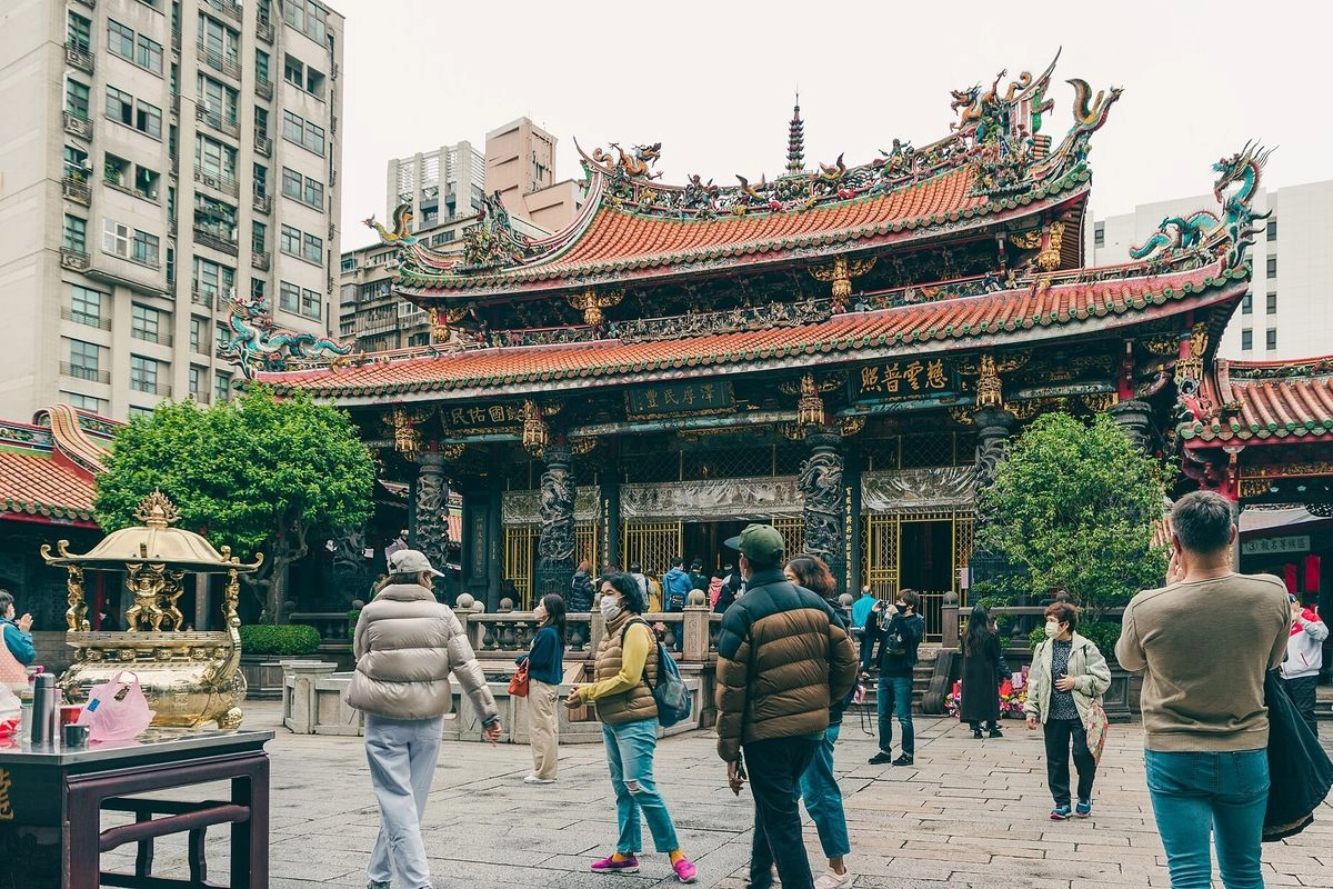 Kuil Longshan Taiwan, Tempat Fans BTS Berdoa demi Tiket Konser