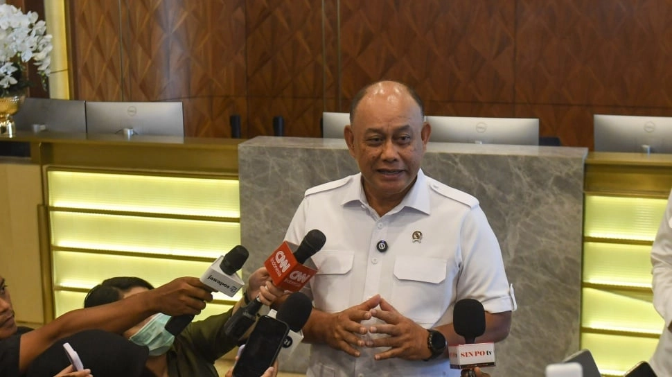 6 Kontroversi Dadan Hindayana di BGN, Usul Menu Ulat Sagu hingga Motor Listrik 1 Triliun