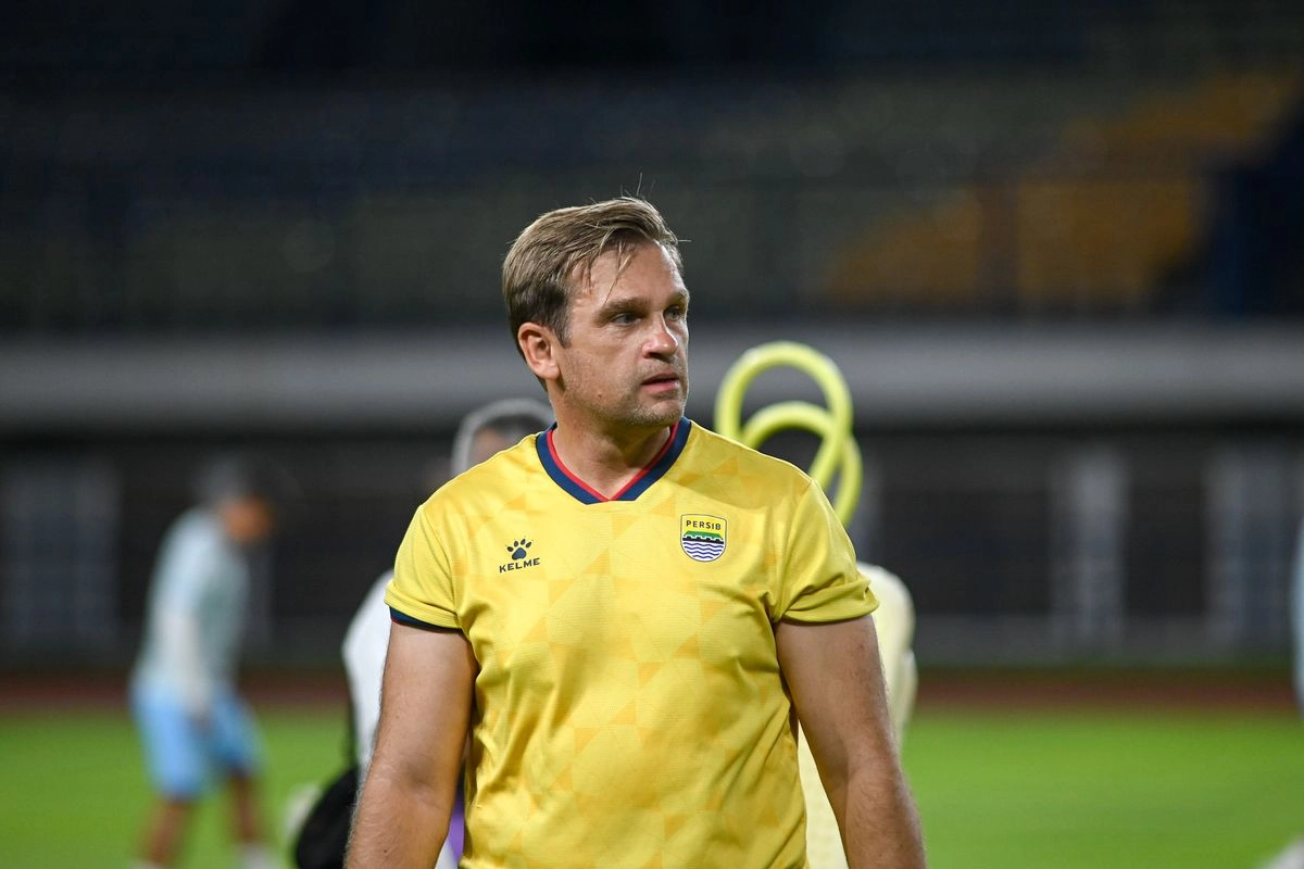 Bos Persib Paparkan Road Map Estafet Bojan Hodak ke Igor Tolic
