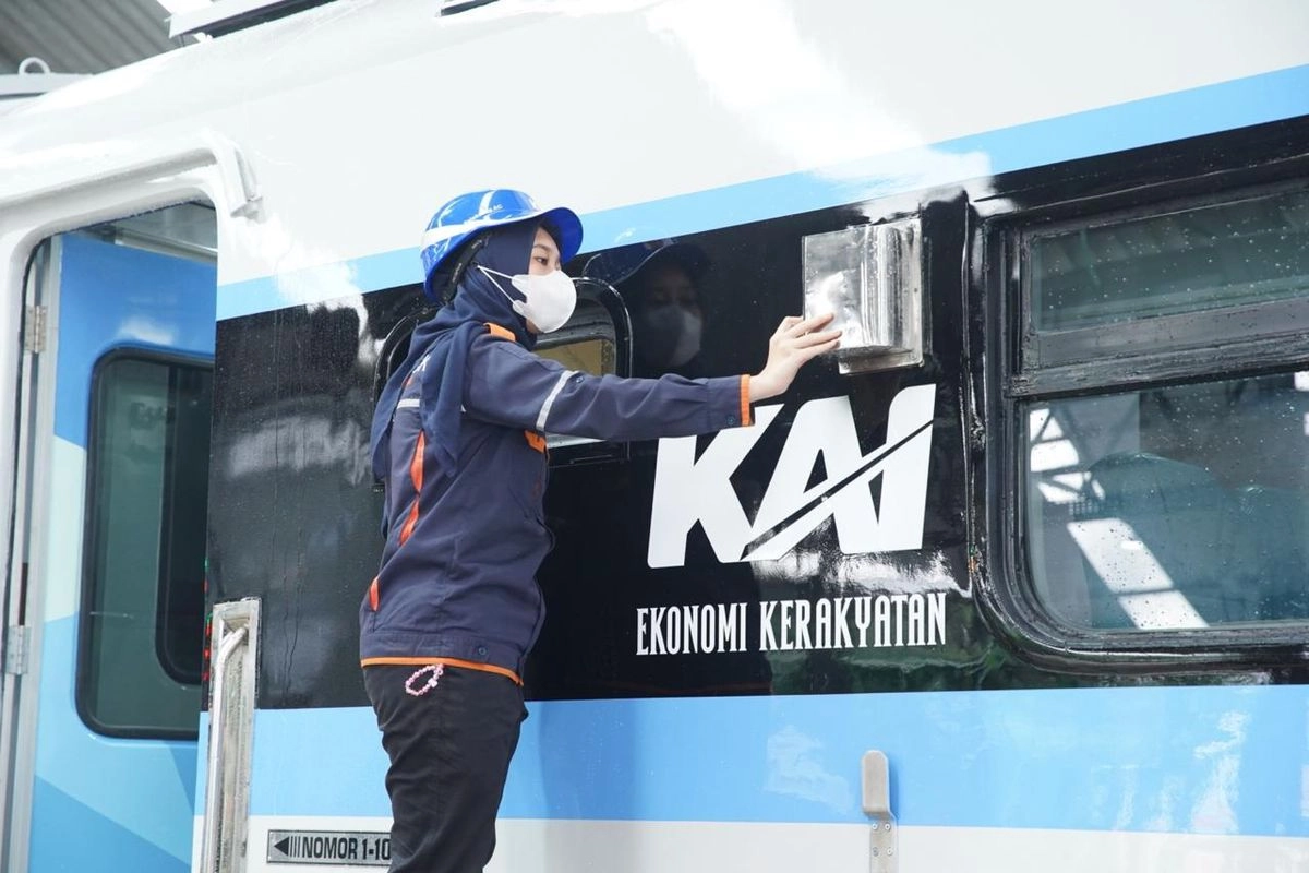 Wajah Baru KA Cikuray, Gunakan Sarana Ekonomi Kerakyatan mulai 10 Juni