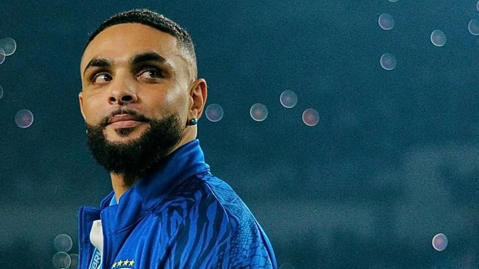 Lepas Bek Layvin Kurzawa, Persib Bandung Ucap Pesan Menyentuh
