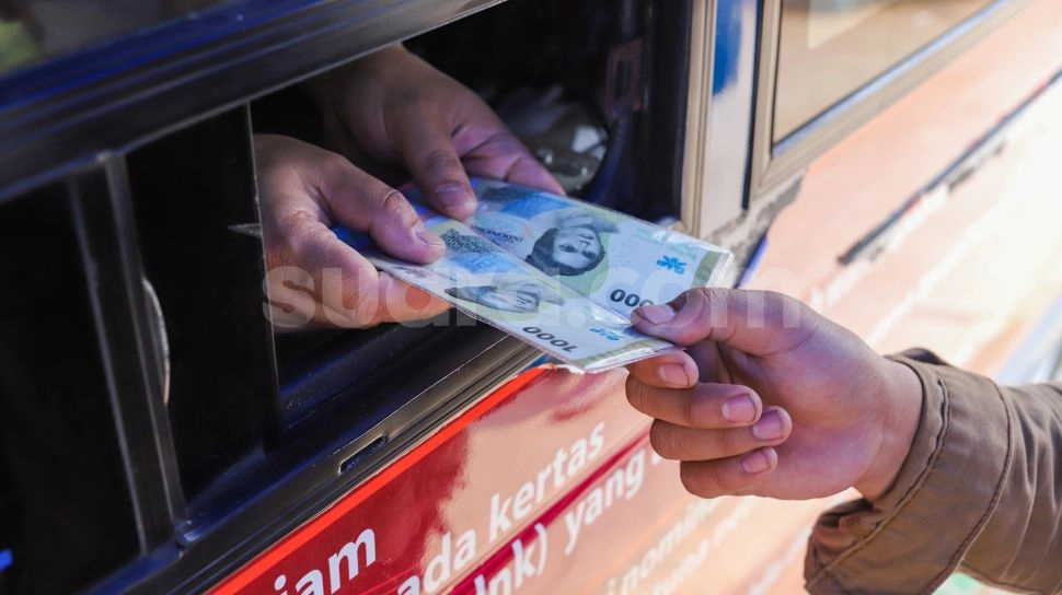 Rupiah Jeblok Rp18.000 per Dolar AS, Ekonomi 200 Juta WNI Dipertaruhkan