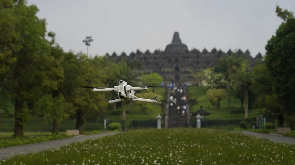 Konservasi Candi Borobudur Memanfaatkan Teknologi Drone 360 Spasial