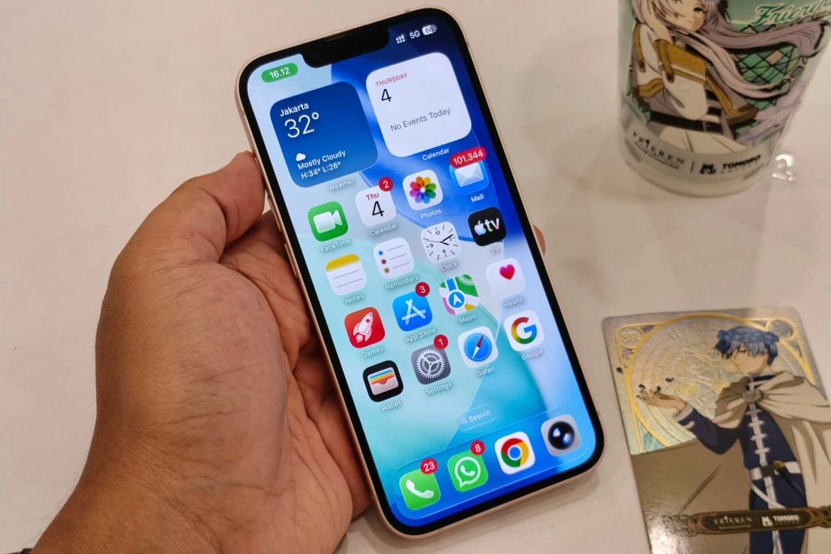 Saya Cowok tapi Pakai iPhone 17e Soft Pink, Ini yang Dirasakan